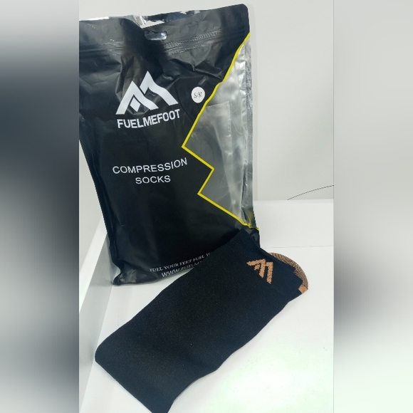Fuelmefoot Compression Socks - Picture 3 of 6
